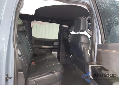 2023 Ford F-150 Platinum z USA, uszkodzony, nr VIN 1FTFW1ED2PFB87324